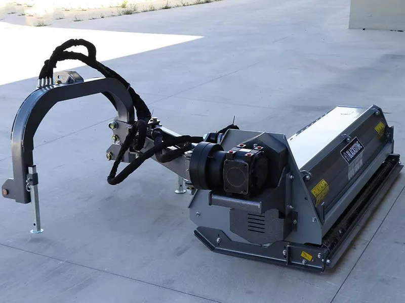 BlackStone BVM 160 M - Broyeur d'accotement latéral à bras pour tracteur - Série medium