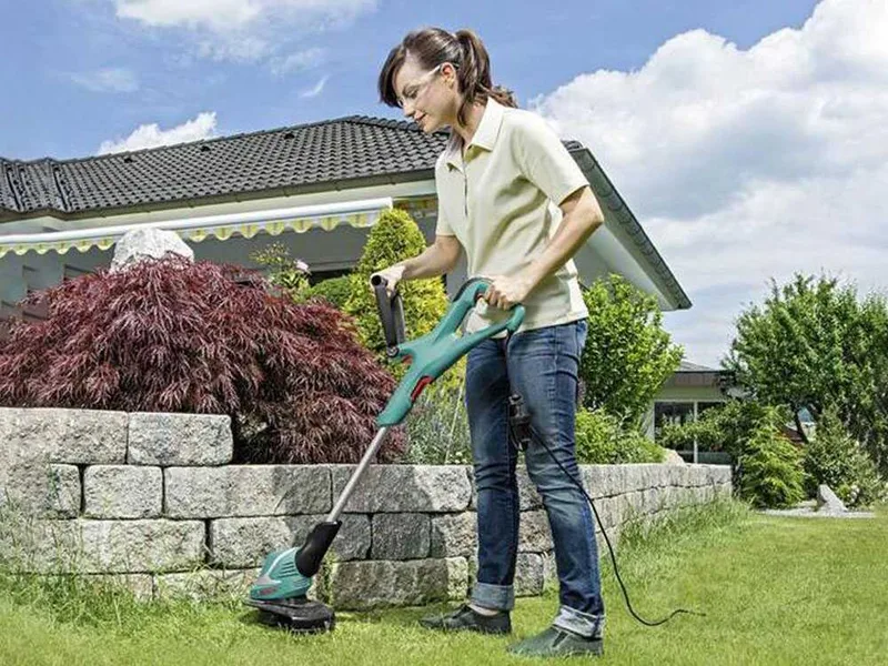 Bosch ART 30 - Coupe-bordure électrique - 480 W