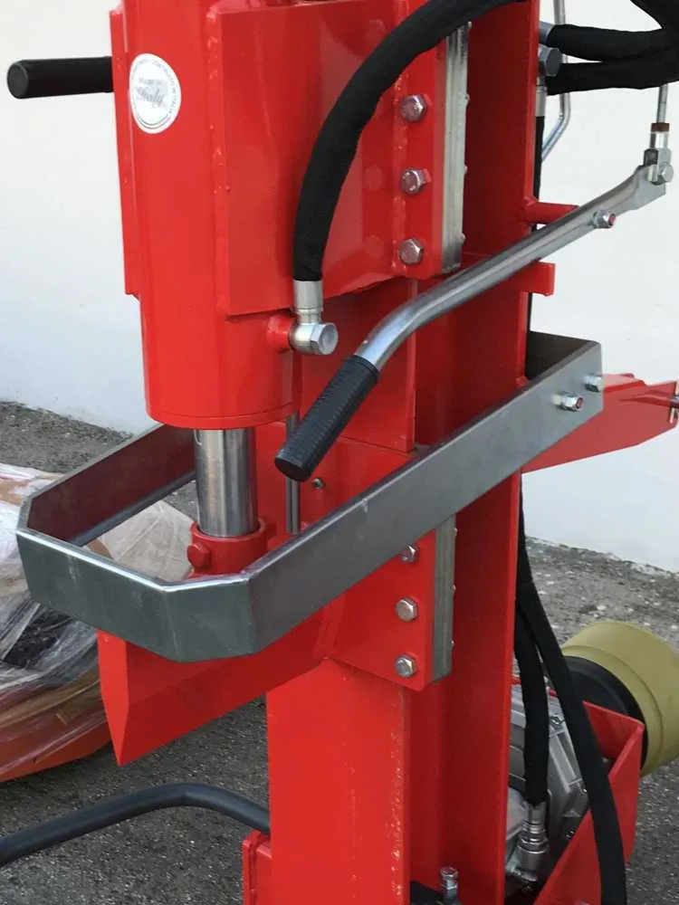 Simatech 35t - Fendeuse à bois sur tracteur - Verticale - Retour automatique