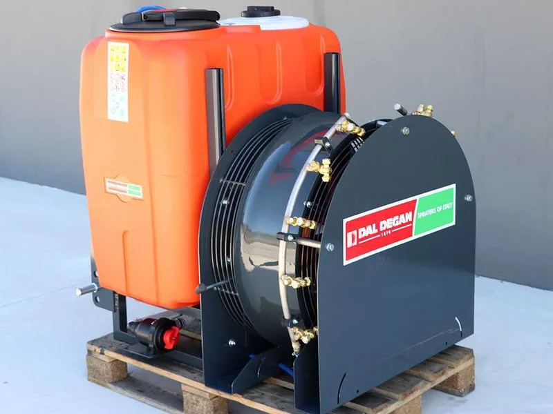 Dal Degan VOLKAN 300L - Atomiseur porté avec raccord tracteur pour pulvérisation - pompe APS 51
