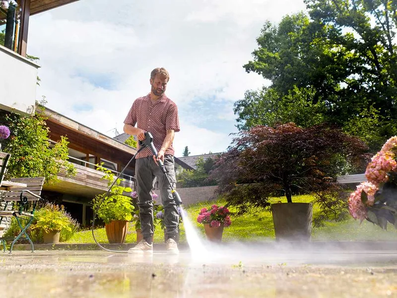 Karcher K4 Comfort Premium Home - Nettoyeur haute pression à eau froide - 130 bars - 420 L/h
