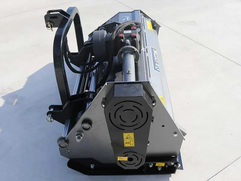 Blackstone BM 120 Hydro - Broyeur sur tracteur - Série médium - Déport hydraulique