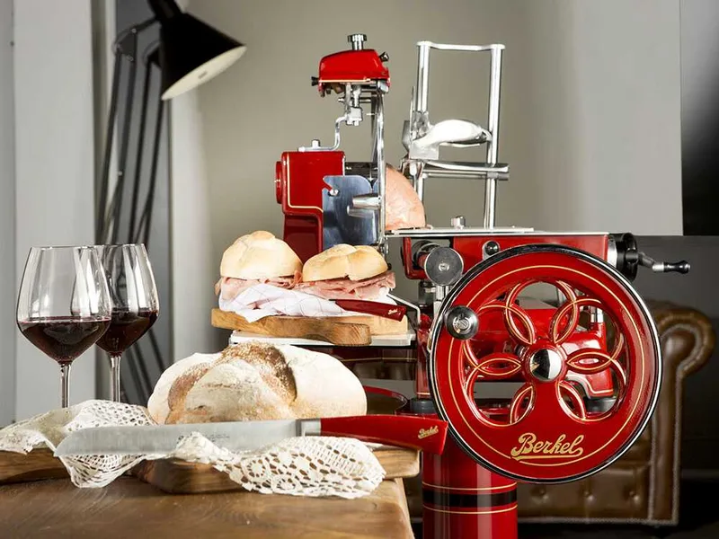 BERKEL B3 - Trancheuse à volant avec lame en acier au chrome de 300 mm - Rouge