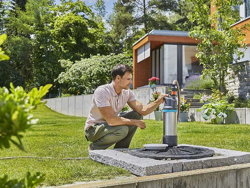 Pompe à immersion à pression Gardena 6100/5 inox automatic - 4.7 bars - eaux claires