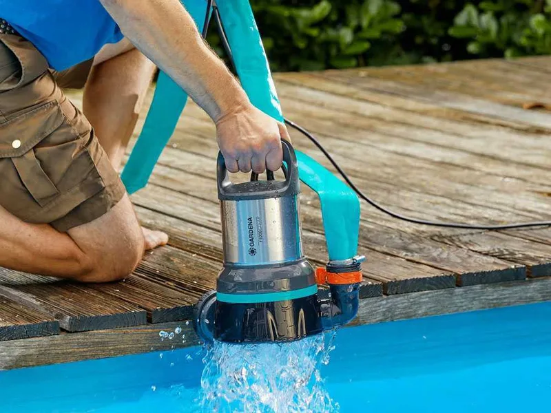 Pompe immergée pour eaux claires Gardena 11000 art 9032-20