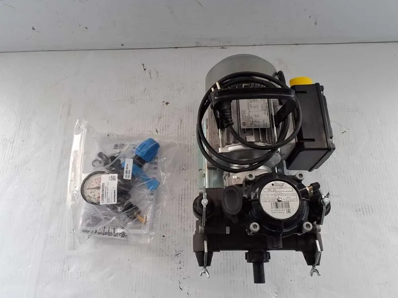Outlet - petits défauts esthétiques - Motopompe électrique de pulvérisation Comet mc 25 avec moteur monophasé