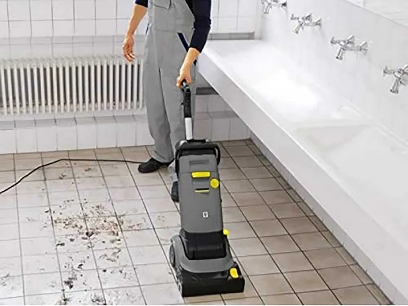 Karcher Pro BR 30/4 C - Autolaveuse 3 en 1 : lave, sèche et aspire - 820 W