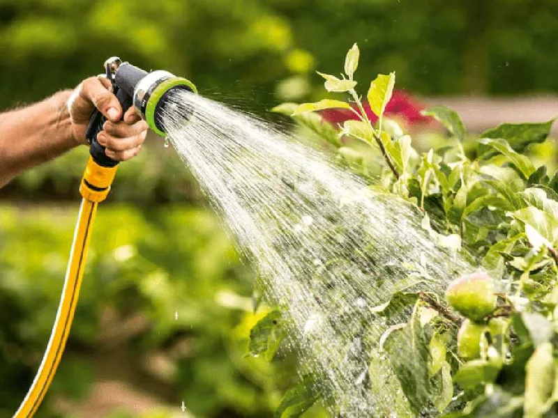 Bosch GardenPump 18V-2000 - Pompe immergée à batterie - 18V 2.5 Ah