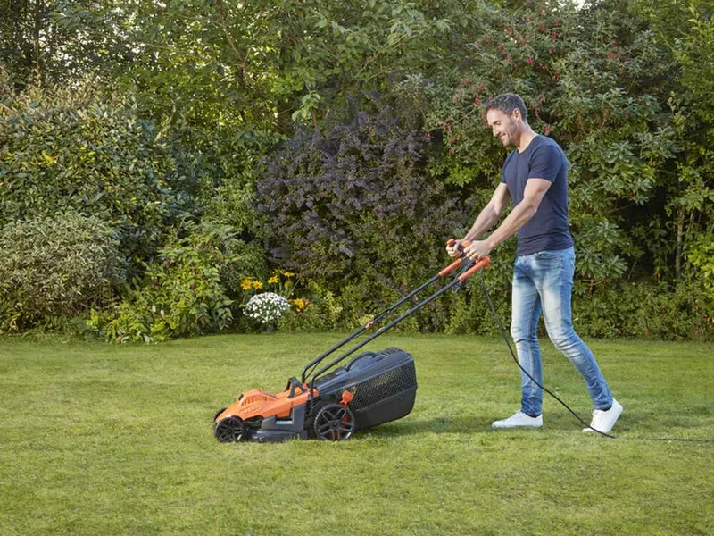 Black & Decker BEMW461BH-QS - Tondeuse à gazon électrique - 1400W - Coupe de 34 cm