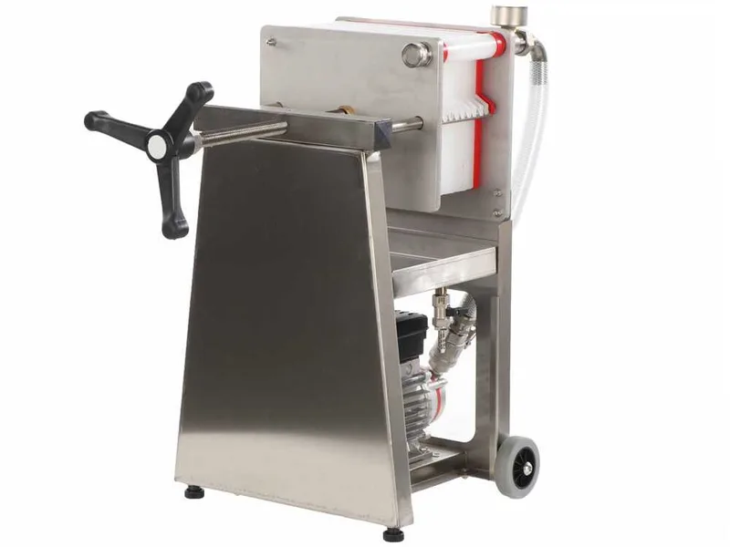 Enotecnica Pillan F10 - Filtre à plaques pour vin sur chariot - Châssis INOX et pompe NOVAX