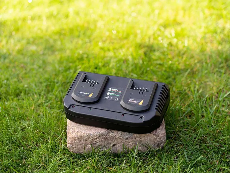 Chargeur rapide Double BATAVIA 18V