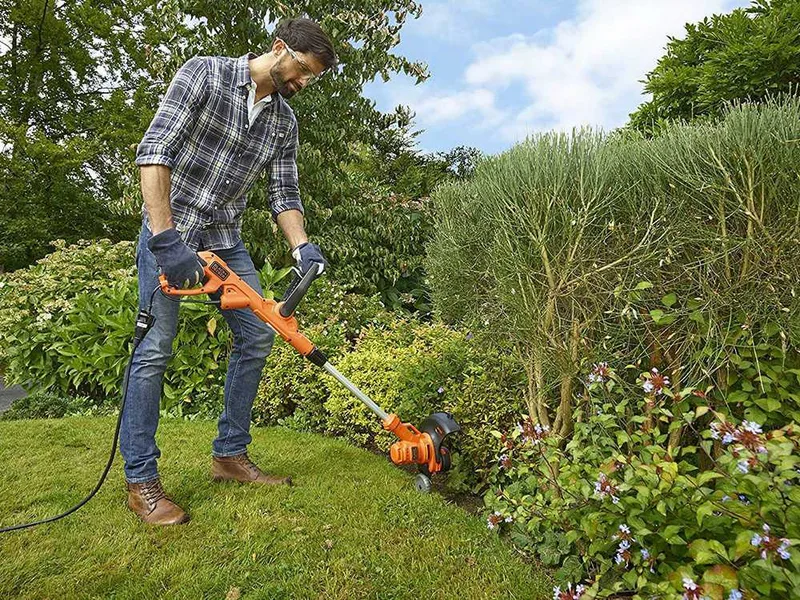 Black & Decker BESTA530CM-QS - Coupe-bordure électrique - 550 W