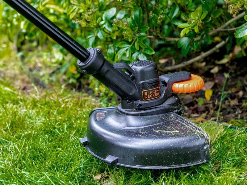 Black & Decker BCST918B-XJ - Coupe-bordure à batterie - 18 V