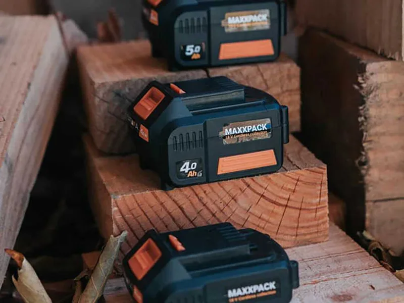 Batterie au lithium BATAVIA 18V/ 4.0 Ah