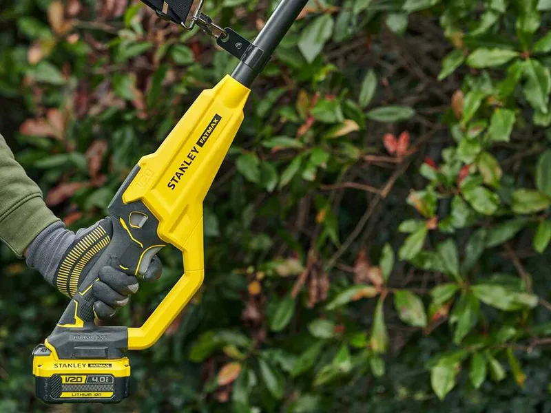 Stanley Fatmax SFMCPS720M1-QW - Élagueuse sur perche à batterie - 300 cm - 18 V 4 Ah