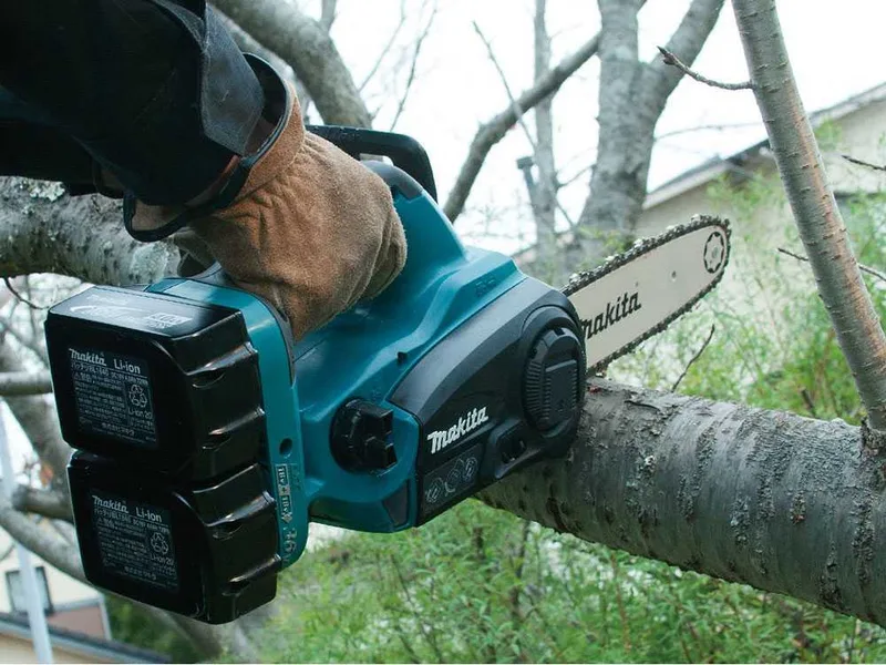 Makita DUC252Z - Tronçonneuse à batterie 18V