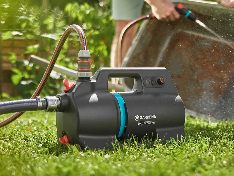 Gardena 3000 Silent 18V P4A - Pompe auto-amorçante à batterie - 18V 4Ah
