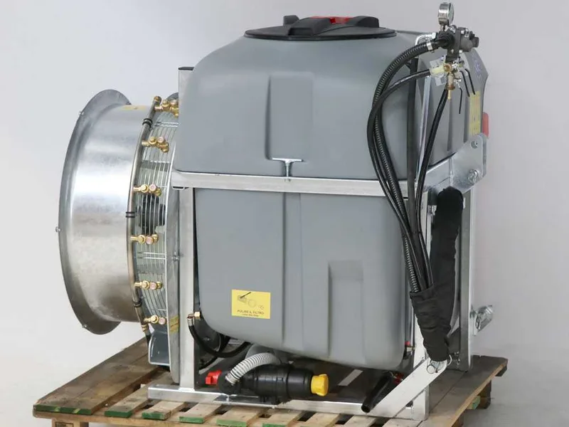 Gray 600/70 - Atomiseur porté avec attache à tracteur pour pulvérisation - Capacité 600 L - Pompe AR713