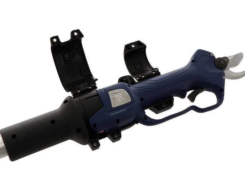 Sécateur électrique de taille BullMach ARTEMIS 28 - avec perche de rallonge de 1.5 à 2.1 m - Diamètre de coupe 28 mm