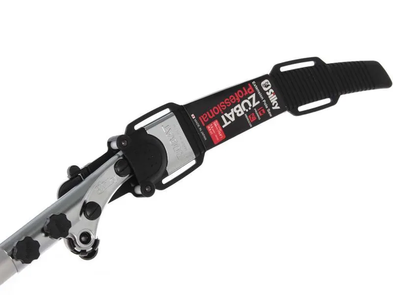 Scie professionnelle de jardin sur perche télescopique en aluminium Silky ZUBAT 1800 - KSI 327218
