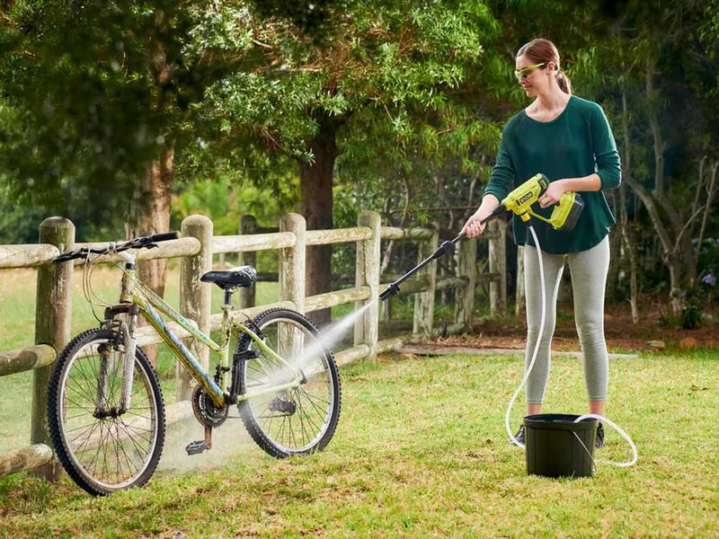 RYOBI RY18PW22A-0 EZClean - Pistolet à pression à batterie - 18V