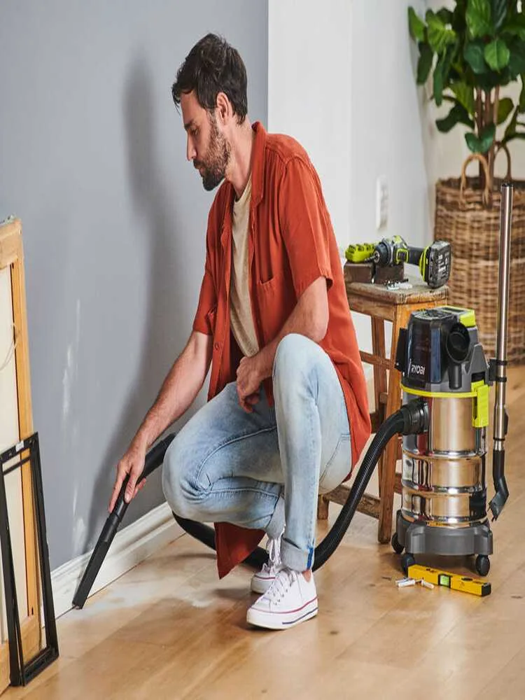 Ryobi R18WDV-0 - Aspirateur multifonction à batterie pour solides et liquides - 18 V - Bidon 18 L