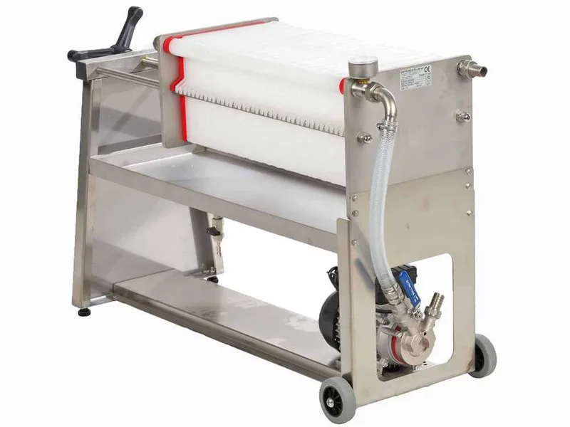 Enotecnica Pillan F40 - Filtre à plaques pour vin sur chariot - Châssis INOX et pompe NOVAX