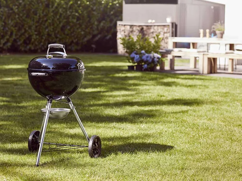 Weber Kettle E-4710 BLK - Barbecue à charbon
