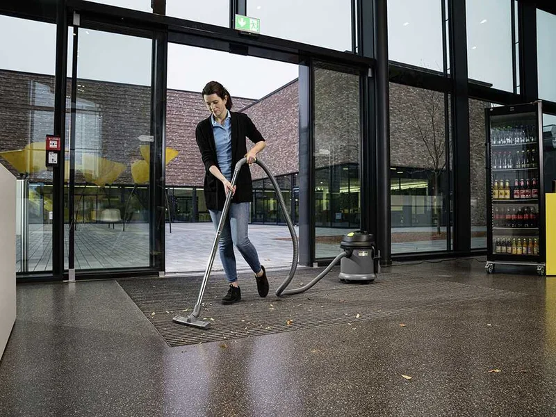 Karcher Pro NT 27/1 - Aspirateur eau et poussières - Cuve de 27 L - 1380 W