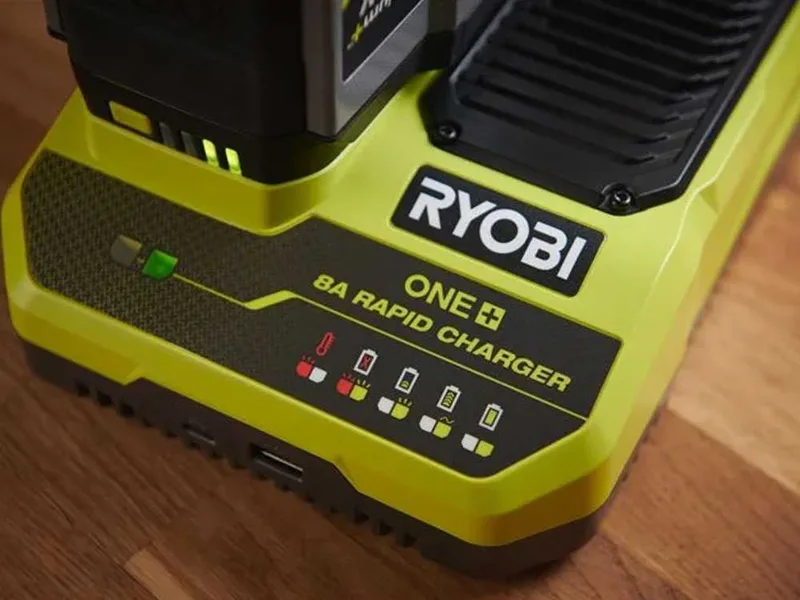 Ryobi RC18180 - Chargeur de batterie ultra-rapide 18V - 4,0 Ah