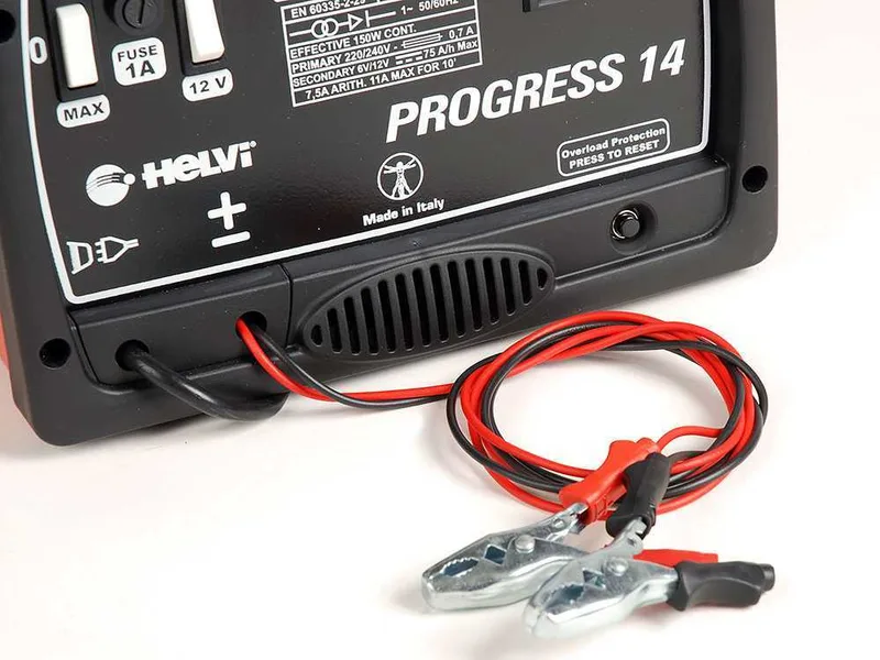Helvi Progress 14 - Chargeur de batterie - Batteries humides d'une tension de 6/12V - monophasé