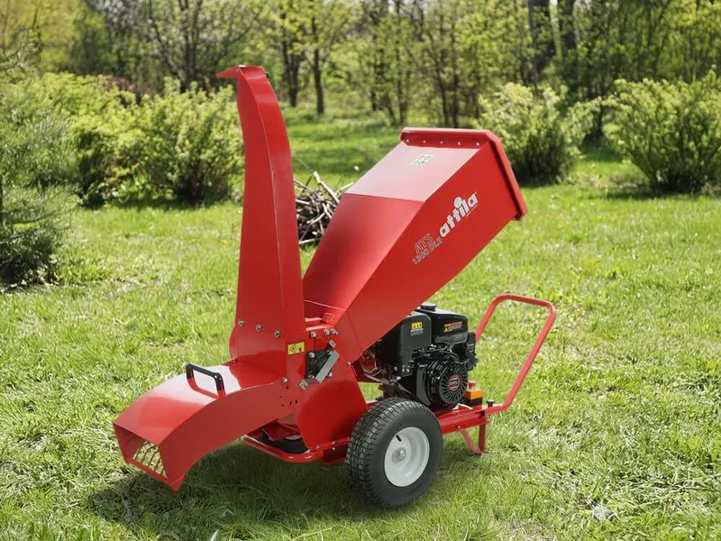 Attila ATS 1300 DLE - Broyeur de branches thermique - Moteur Loncin de 420 cm³ avec démarrage électrique - Double configuration d'éjection