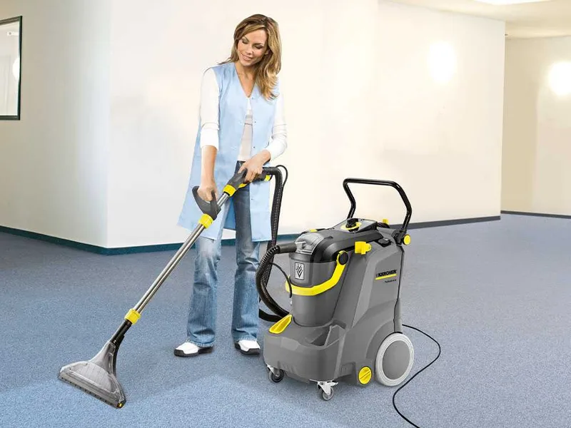 Karcher Pro Puzzi 30/4 - Nettoyeur de moquettes - Injecteur/extracteur professionnel - 1200 W