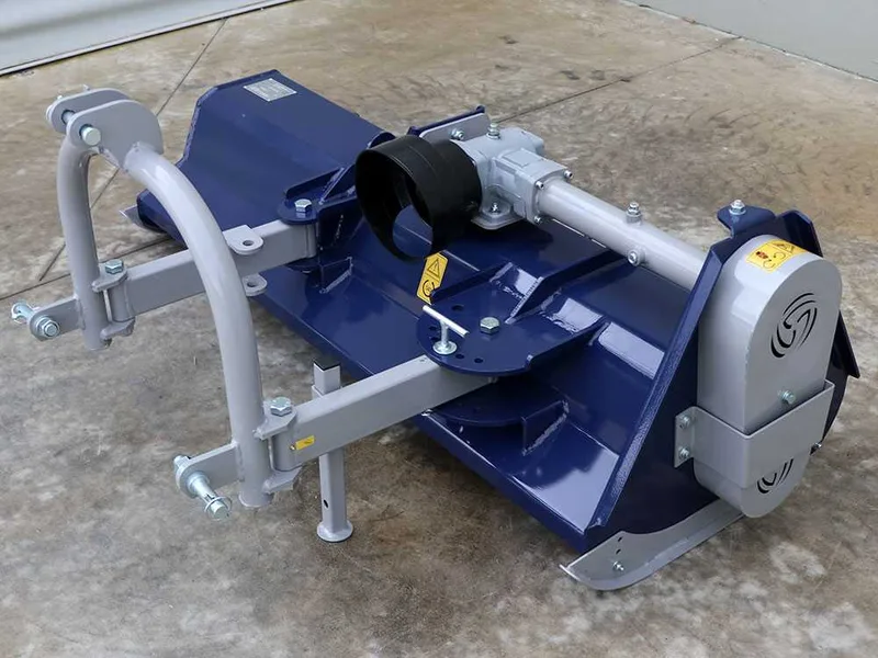 BullMach ERMES 155 S - Broyeur sur tracteur - Série légère - À déport manuel