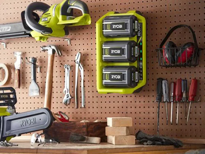 Chargeur RYOBI RY36C3PA à 3 portes - 36V