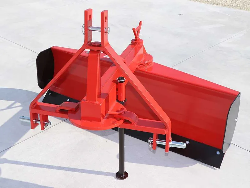 Lame niveleuse pour tracteur AgriEuro LLM140 - Série Médium - Pivot d'attelage et lame rotatifs