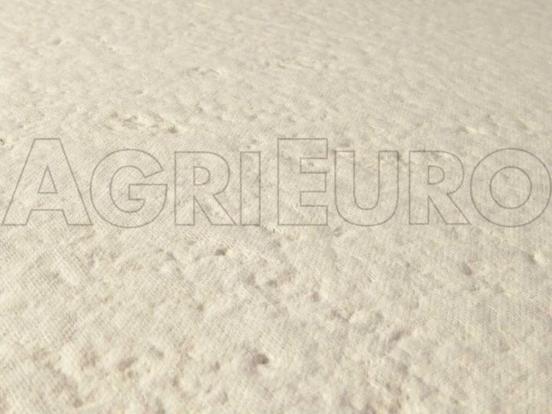 N. 25 cartons filtrants AgriEuro 40x40 cm non perforés pour filtres à plaques vin Type 12