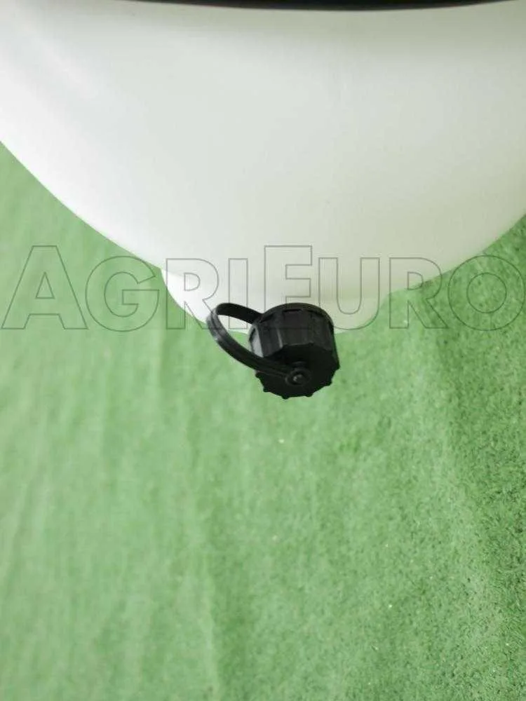 GeoTech CZ60A - Cuve de pulvérisation pour tracteur tondeuse - Pompe 12V - 60L
