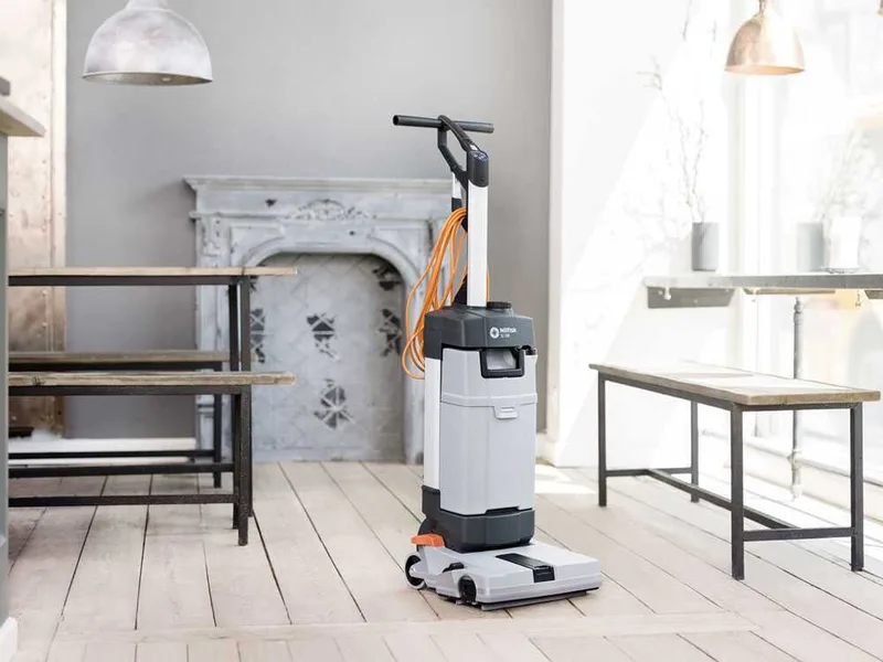 Nilfisk SC100 E base - Nettoyeur de sols 3 en 1: lave, sèche et aspire - 800W