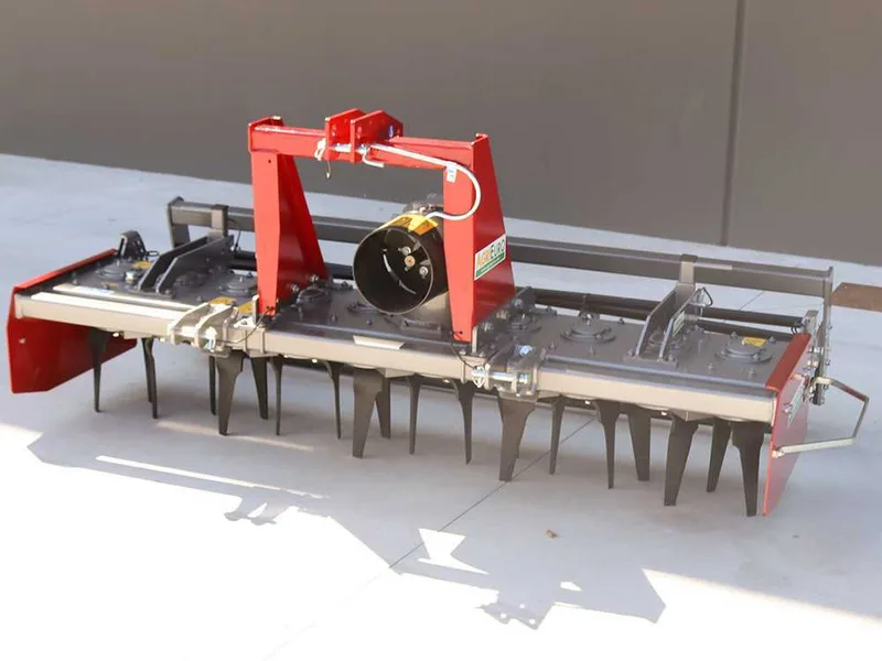 Herse rotative RH210 - largeur de travail 210 cm - 20 lames série médium - Rouleau à cage