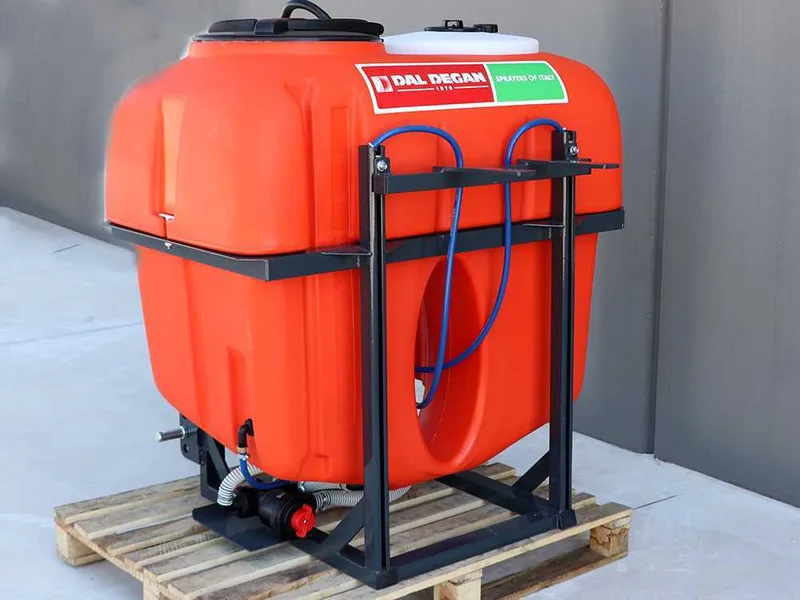Dal Degan ILEO 400 L - Pulvérisateur porté à tracteur - pompe APS 51