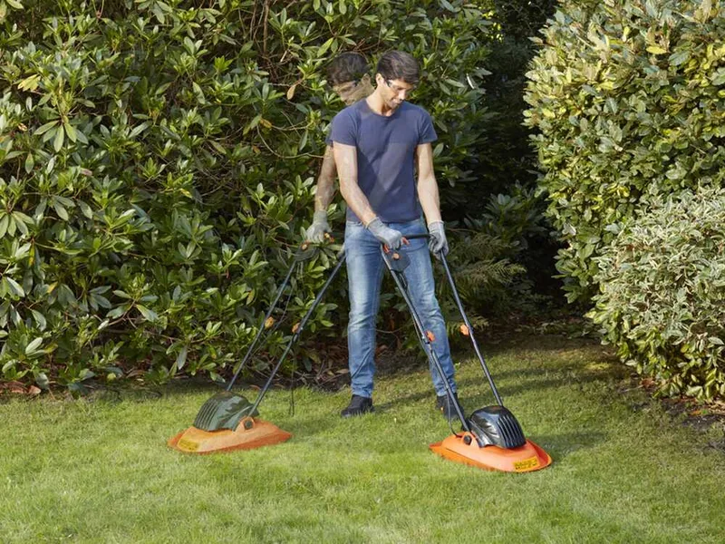 Black & Decker BEMWH551-QS - Tondeuse à gazon sur coussin d'air - 1200W - Coupe de 32 cm