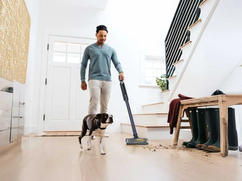 Shark WV362EUT - Aspirateur - Balai électrique - 2 batteries de 11,1V 3Ah - Avec kit pour animaux