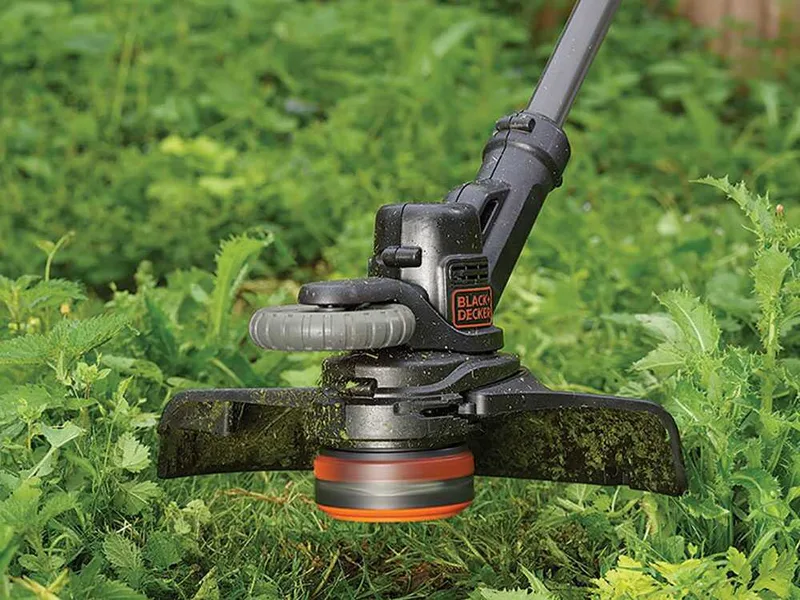 Black & Decker STC1840EPC-QW - Coupe-bordure à batterie 18V 4Ah + une batterie 18V 2Ah