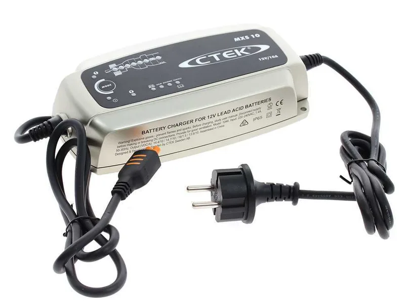CTEK MXS 10 - Chargeur de batterie 12V - 8 étapes - automatique - ateliers, caravanes, bateaux, voitures