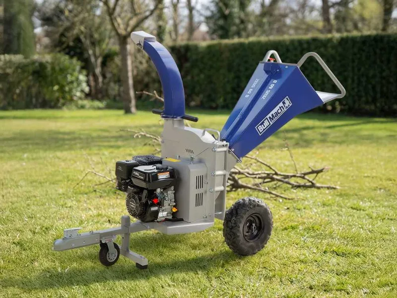 BullMach ZEUS 60 D - Broyeur de branches thermique - Moteur Ducar DH212