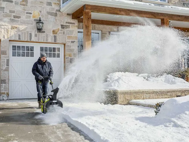 Ryobi RY36STX45A-140 - Fraise à neige à batterie - MAX POWER 36V 4Ah