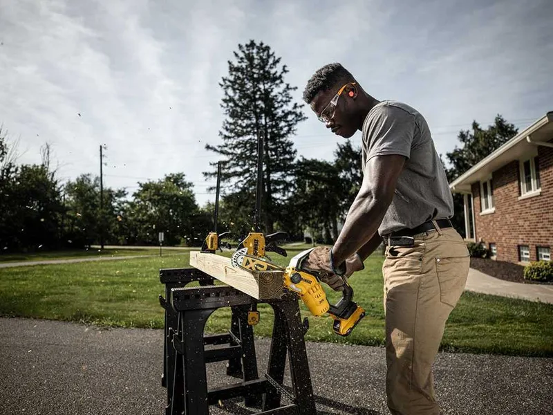 DeWalt DCMPS520N-XJ - Tronçonneuse à batterie - 18 V