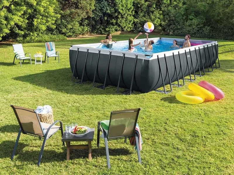 Intex Ultra XTR Frame 26368NP - 732x366x132 cm - Piscine hors-sol + Kit Nettoyage et Volleyball