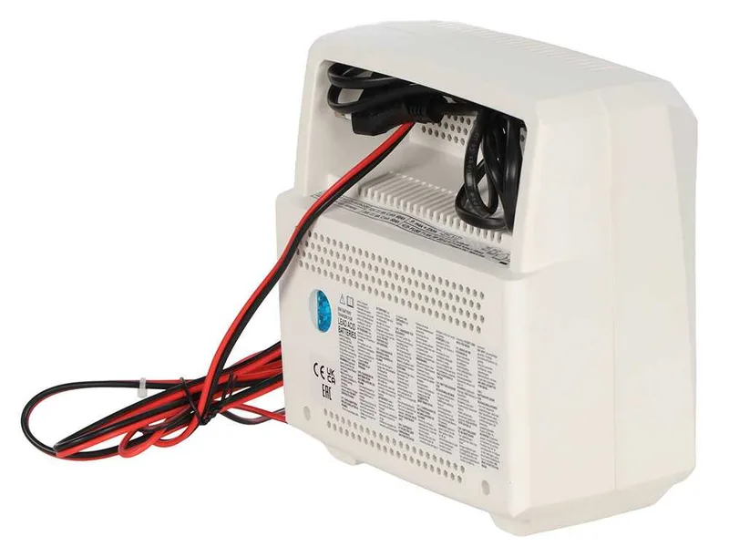 Telwin Touring 18 - Chargeur - Batteries 12 et 24 V - indicateur LED de charge